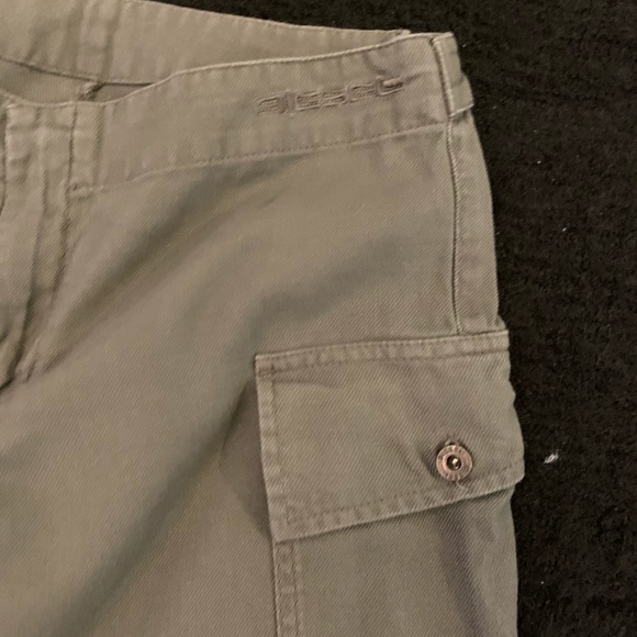 Diesel Cargo pants. Size 28 - Picture 2 of 6